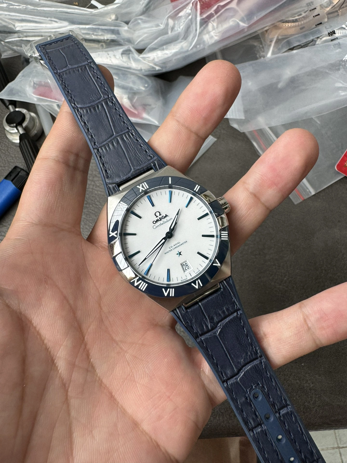 Versatile CBD Factory Omega Constellation Master Chronometer 41mm White Dial Blue Ceramic Bezel (131.33.41.21.04.001) 1:1 Super Clone – DD8900 Movement 344